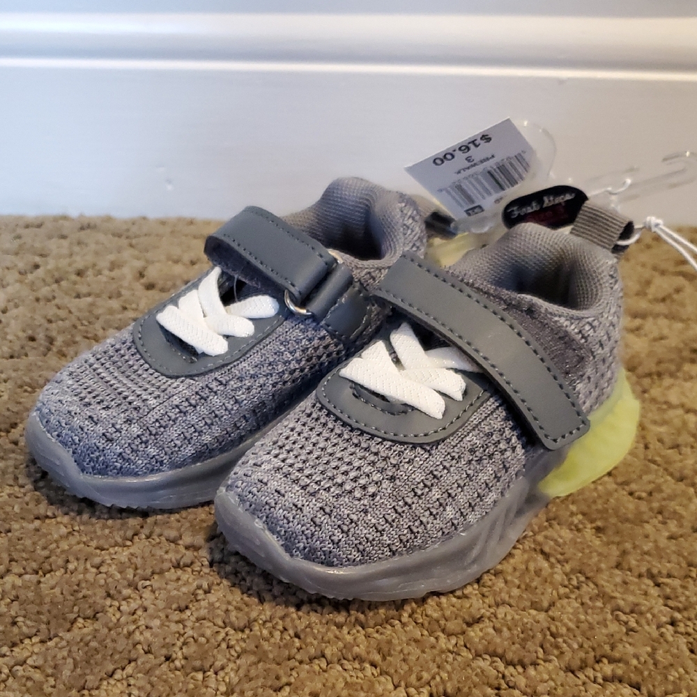 Baby Boys First Steps Knit Sneakers Size 3 (6-9 mo) 4 )9-12 mo) 5 (12-18 mo) NWT